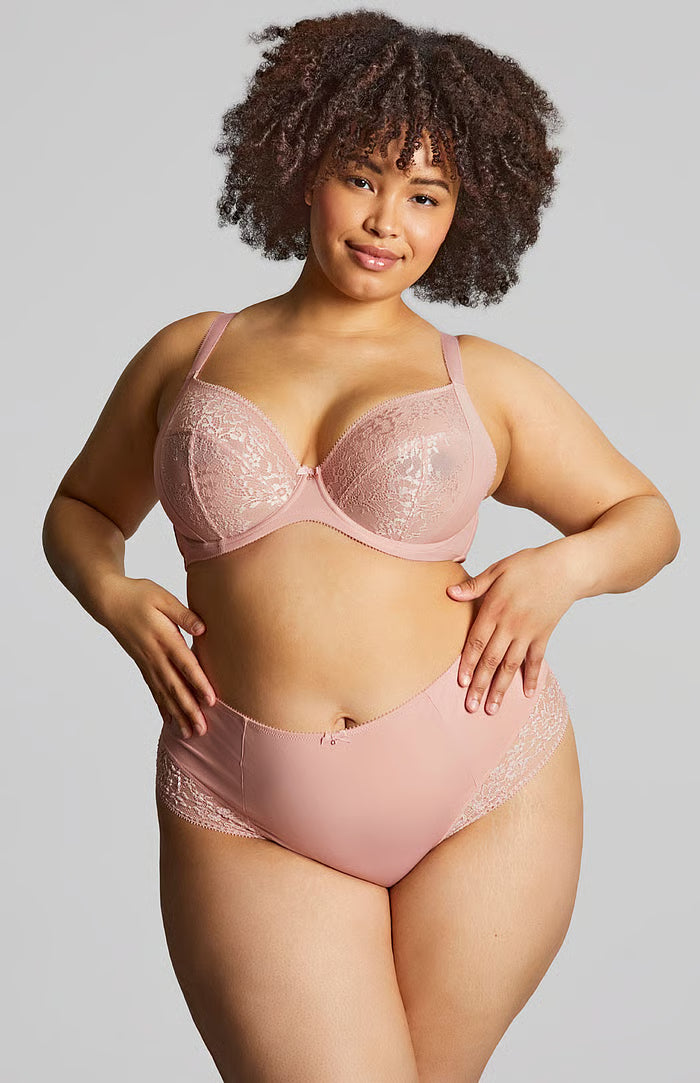 Roxie Brief